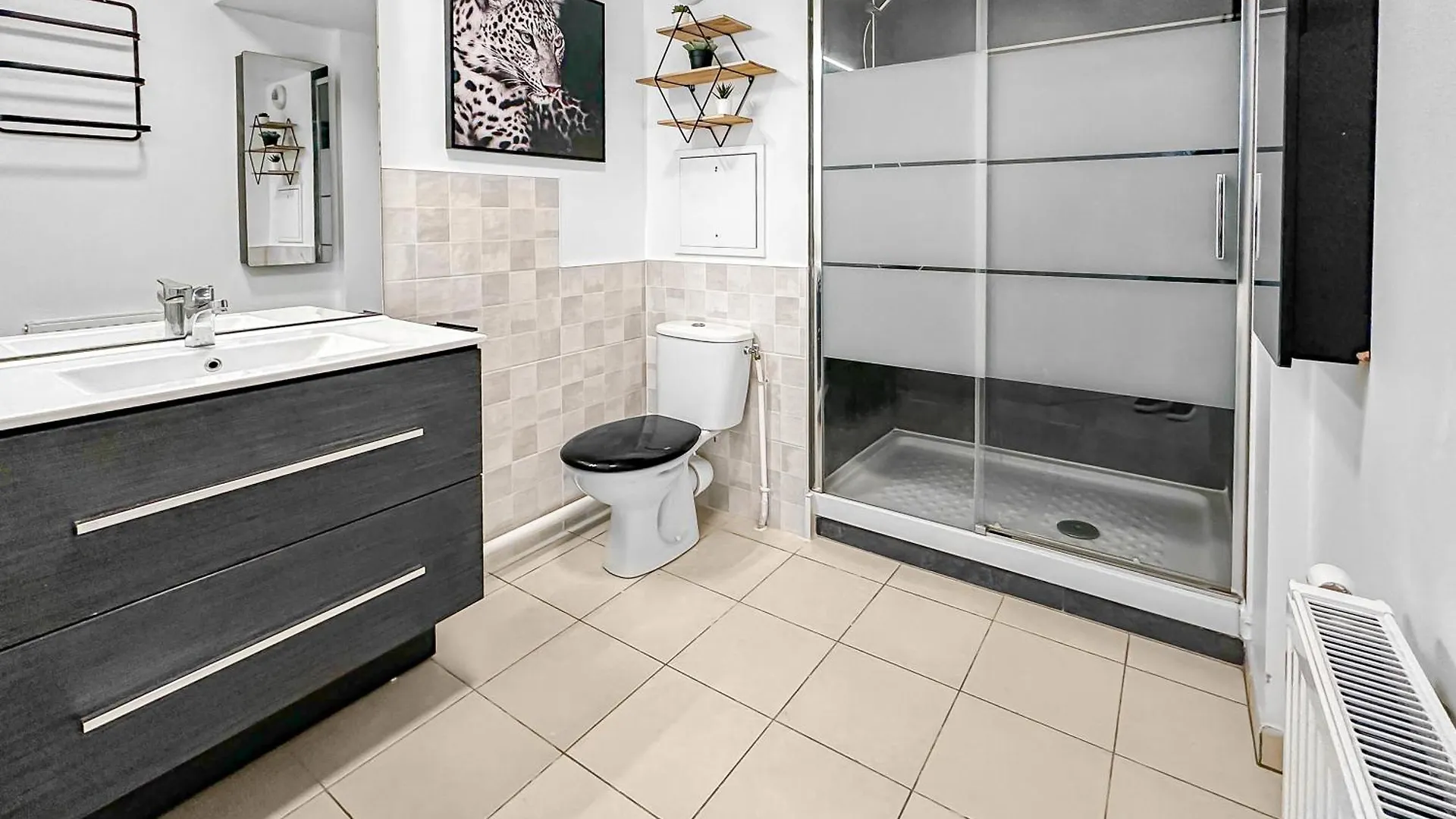 Le Prestige Terrasse-Cocon Familial Cosy, Billard & Jacuzzi Avec Vue Sur Paris Apartment Le Blanc-Mesnil