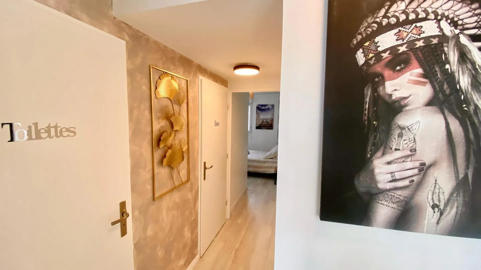 Le Prestige Terrasse-Cocon Familial Cosy, Billard & Jacuzzi Avec Vue Sur Paris Apartment Le Blanc-Mesnil 0*,  France