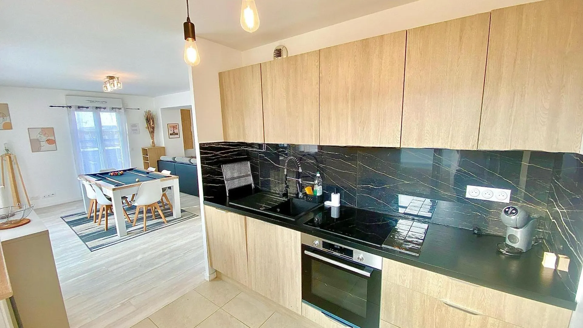 Le Prestige Terrasse-Cocon Familial Cosy, Billard & Jacuzzi Avec Vue Sur Paris Apartment Le Blanc-Mesnil France