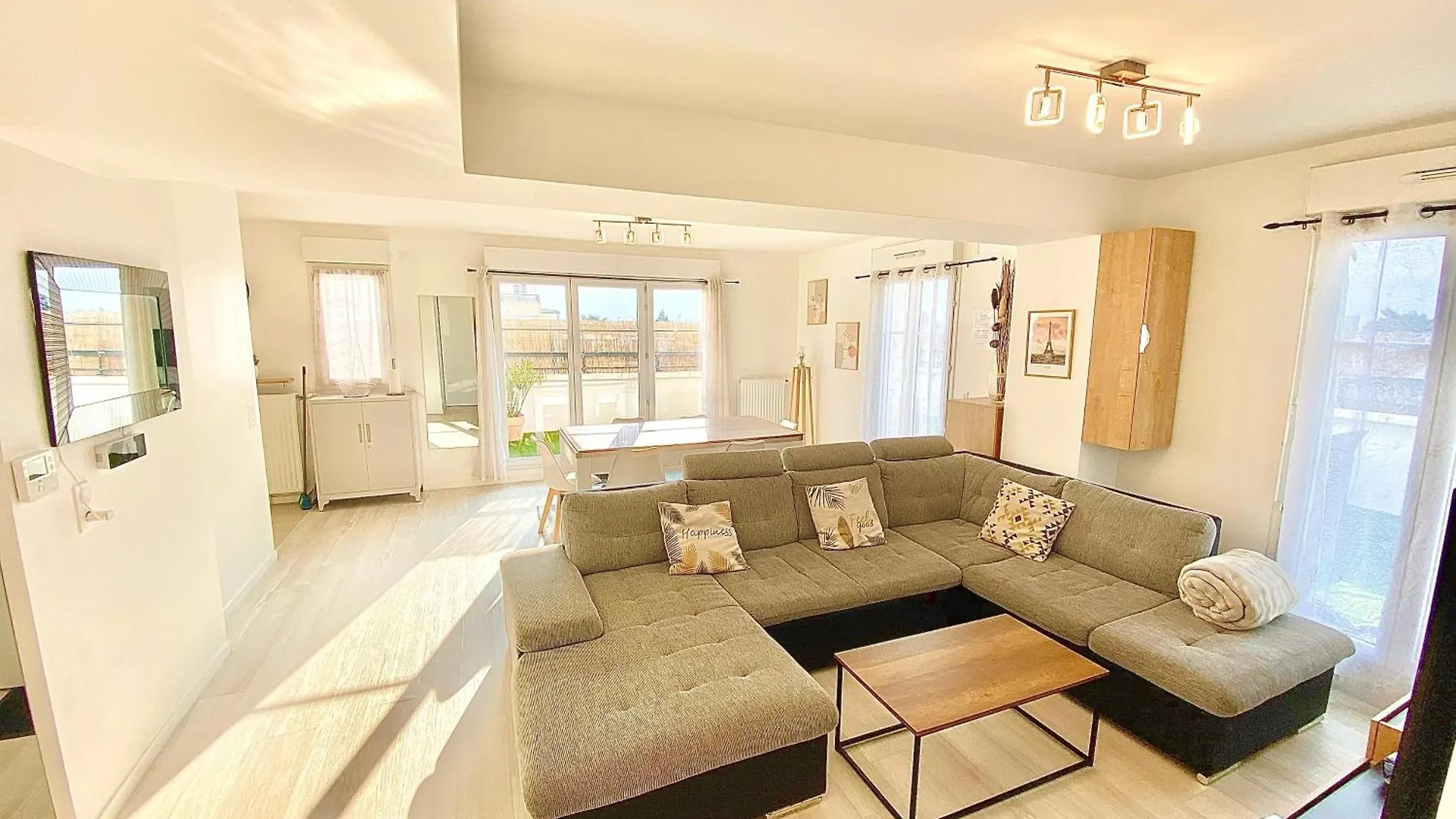 Le Prestige Terrasse-Cocon Familial Cosy, Billard & Jacuzzi Avec Vue Sur Paris Apartment Le Blanc-Mesnil