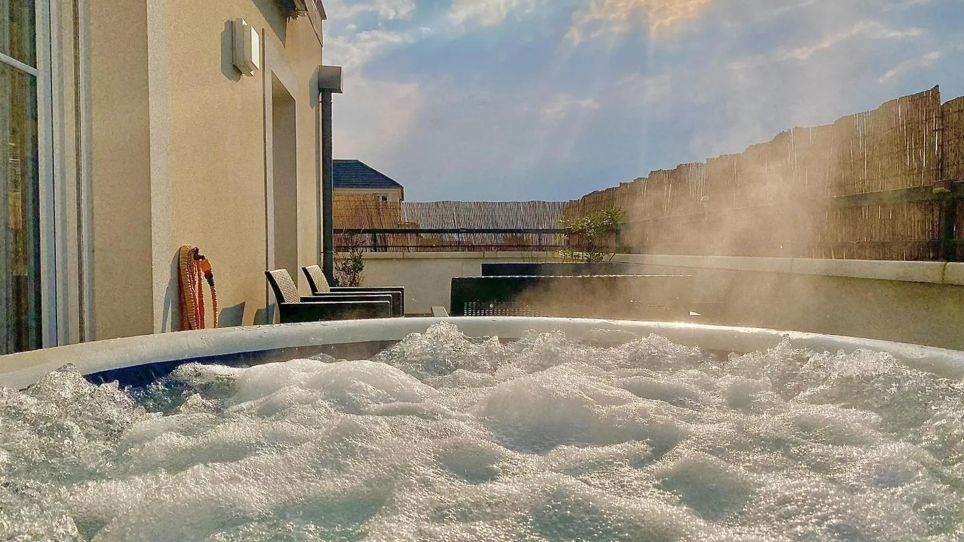 Le Prestige Terrasse-Cocon Familial Cosy, Billard & Jacuzzi Avec Vue Sur Paris Apartment Le Blanc-Mesnil France